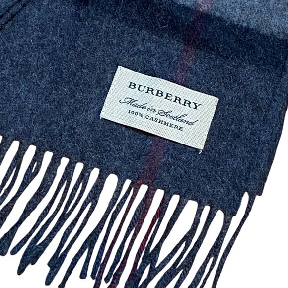 Burberry 100% Cashmere Gray & Red Plaid Fringed Scarf Scotland - Picture 2 of 6